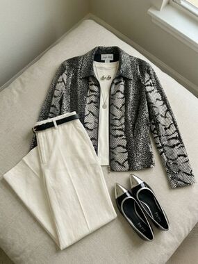 EUC Joseph Ribkoff Mixed Animal Print Sequin Zip-Up Jacket  Blazer, Size 6